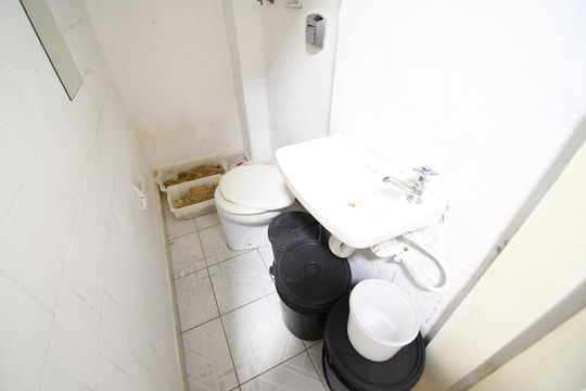Lavabo da Área de Serviço de apartamento à venda com 3 quartos, 89m² em Centro, Curitiba