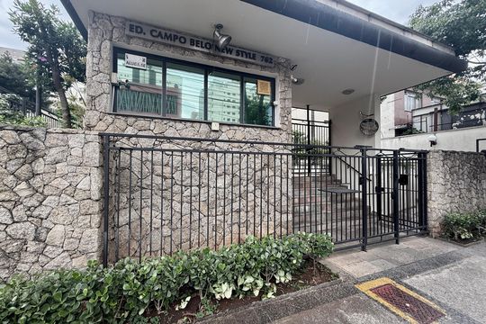Fachada  de apartamento para alugar com 2 quartos, 98m² em Campo Belo, São Paulo
