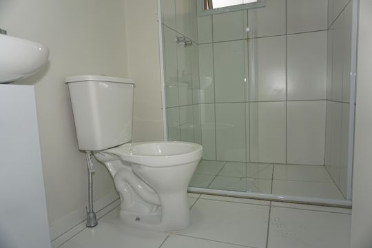 Banheiro de apartamento para alugar com 3 quartos, 125m² em Jardim Santa Barbara, Embu das Artes