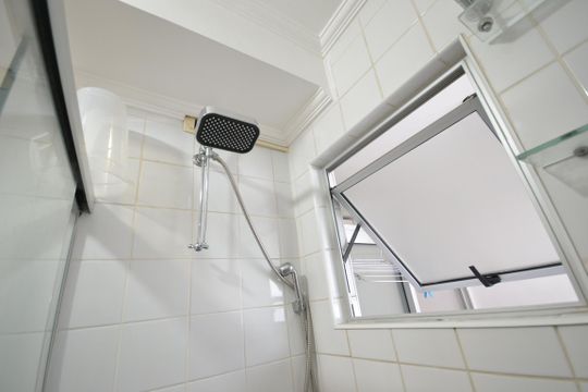 Banheiro de apartamento à venda com 3 quartos, 63m² em Vila Sonia, São Paulo