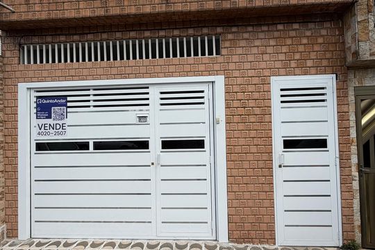 Fachada de casa à venda com 6 quartos, 225m² em Ferrazópolis, São Bernardo do Campo