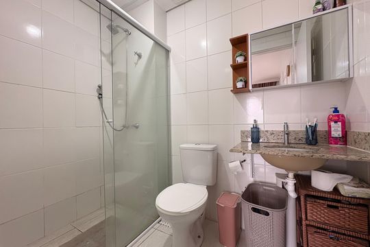 Banheiro de apartamento para alugar com 2 quartos, 43m² em Jardim Adutora, São Paulo