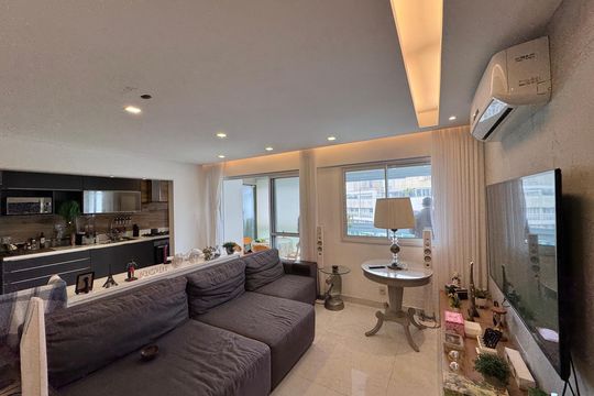 Sala de apartamento à venda com 3 quartos, 170m² em Recreio dos Bandeirantes, Rio de Janeiro