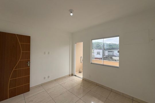 Quarto de kitnet/studio para alugar com 1 quarto, 31m² em Curicica, Rio de Janeiro