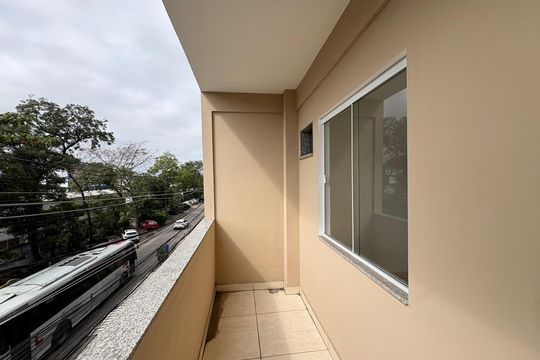 Varanda de kitnet/studio para alugar com 1 quarto, 31m² em Curicica, Rio de Janeiro