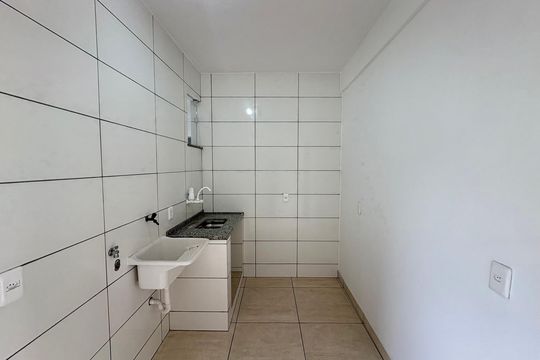 Cozinha e Área de Serviço de kitnet/studio para alugar com 1 quarto, 31m² em Curicica, Rio de Janeiro