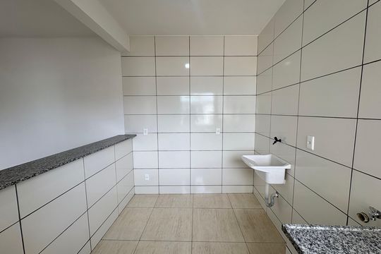 Cozinha e Área de Serviço de kitnet/studio para alugar com 1 quarto, 30m² em Taquara, Rio de Janeiro