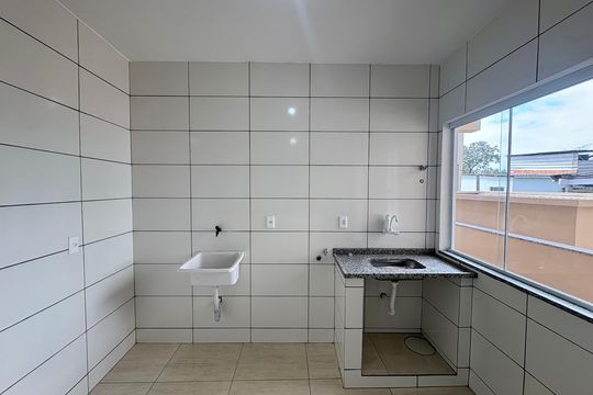 Cozinha e Área de Serviço de kitnet/studio para alugar com 1 quarto, 30m² em Taquara, Rio de Janeiro