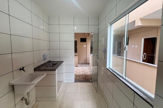Cozinha e Área de Serviço de kitnet/studio para alugar com 1 quarto, 30m² em Curicica, Rio de Janeiro