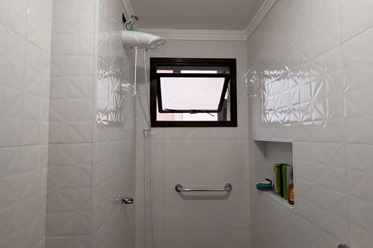 Banheiro social de apartamento para alugar com 3 quartos, 69m² em Nova Petrópolis, São Bernardo do Campo