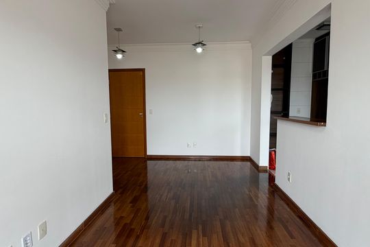 Sala  de apartamento para alugar com 2 quartos, 67m² em Santa Maria, São Caetano do Sul