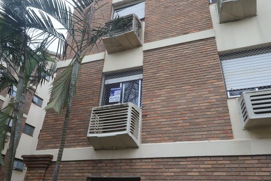 Placa de apartamento para alugar com 3 quartos, 60m² em Centro, Canoas
