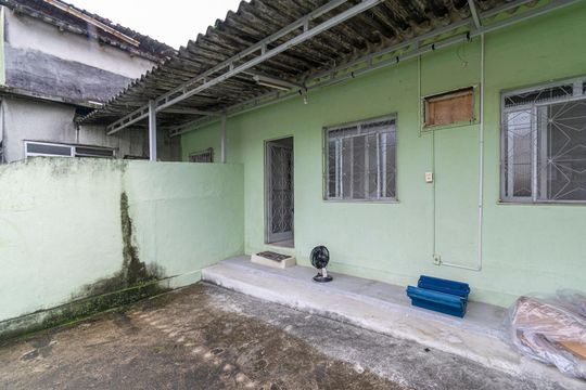Varanda de casa para alugar com 2 quartos, 80m² em Irajá, Rio de Janeiro