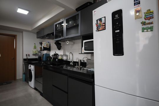 Sala/Cozinha de apartamento à venda com 2 quartos, 42m² em Jardim Boa Vista (zona Oeste), Osasco