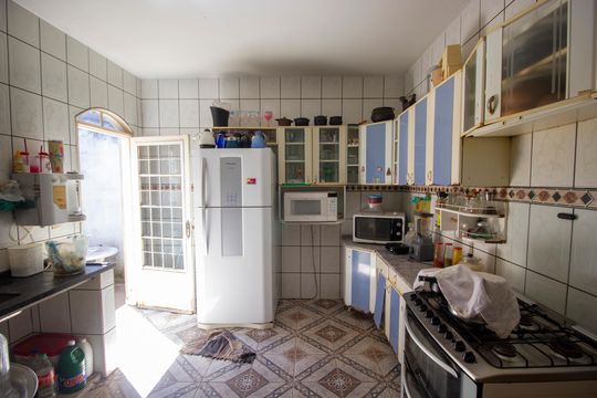Cozinha de casa à venda com 4 quartos, 679m² em Colônia Agrícola Samambaia, Brasília