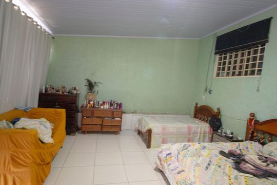Casa à venda com 4 quartos, 679m² em Colônia Agrícola Samambaia, Brasília