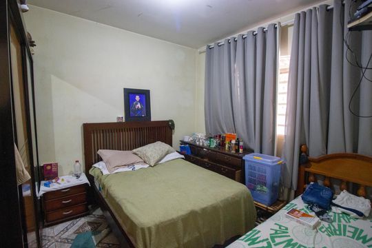 Quarto 2 de casa à venda com 4 quartos, 679m² em Colônia Agrícola Samambaia, Brasília