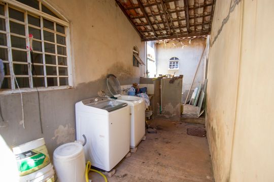 Casa à venda com 4 quartos, 679m² em Colônia Agrícola Samambaia, Brasília