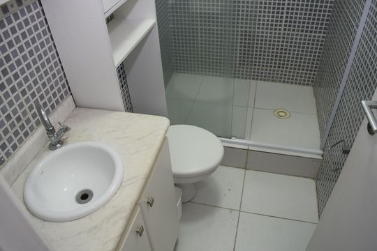 Banheiro Social de apartamento para alugar com 2 quartos, 69m² em Vila Carrão, São Paulo