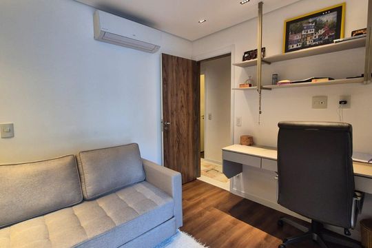 Quarto de apartamento à venda com 3 quartos, 118m² em Vila Mariana, São Paulo