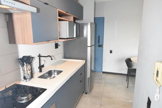 Cozinha de apartamento à venda com 2 quartos, 56m² em Centro, Jundiaí