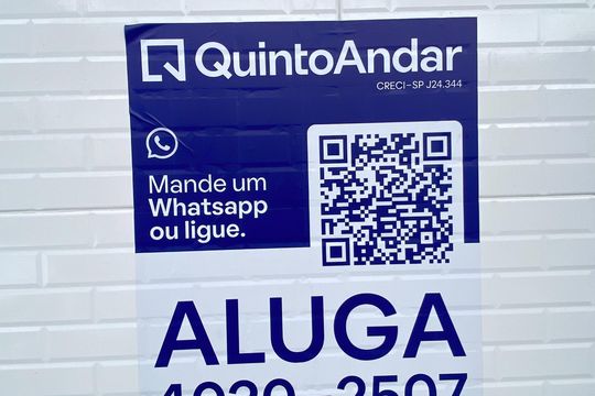 Placa  de apartamento para alugar com 2 quartos, 50m² em Vila Dalila, São Paulo