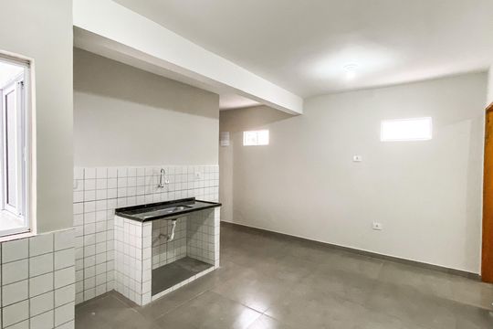 Sala/cozinha de apartamento para alugar com 2 quartos, 50m² em Vila Dalila, São Paulo