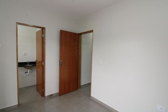 Quarto 2 de apartamento para alugar com 2 quartos, 60m² em Vila Dalila, São Paulo