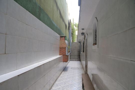 Quintal com churrasqueira de casa à venda com 3 quartos, 500m² em Vila Taquari, São Paulo
