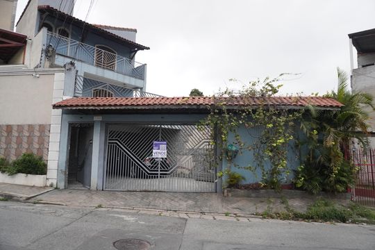 Casa à venda com 4 quartos, 500m² em Vila Taquari, São Paulo