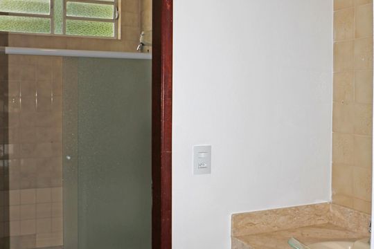 Banheiro 2 de casa de condomínio para alugar com 3 quartos, 280m² em Condominio Fazenda São Joaquim, Vinhedo