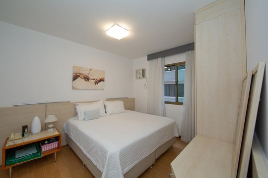 QUARTO de kitnet/studio à venda com 1 quarto, 43m² em Funcionários, Belo Horizonte