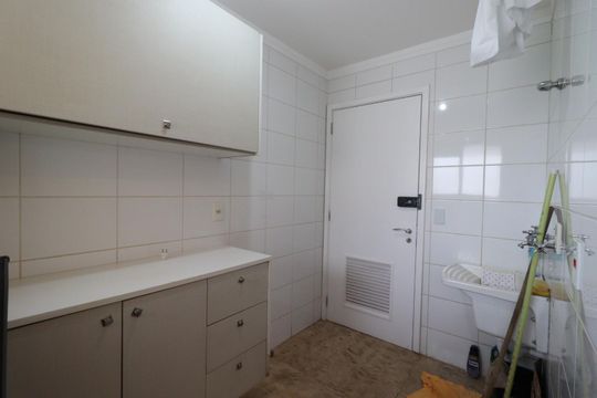 Lavanderia de apartamento para alugar com 4 quartos, 241m² em Nova Aliança, Ribeirão Preto