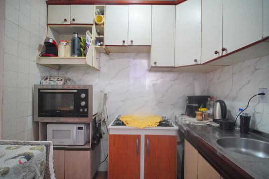 Cozinha de apartamento à venda com 2 quartos, 50m² em Rio dos Sinos, São Leopoldo