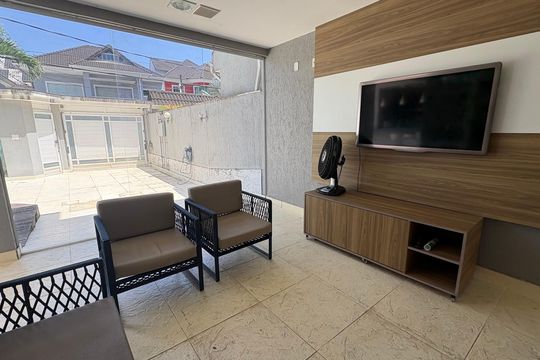 Casa à venda com 3 quartos, 283m² em Vargem Pequena, Rio de Janeiro