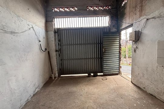 Garagem  de casa à venda com 2 quartos, 196m² em Jardim Irene, São Bernardo do Campo