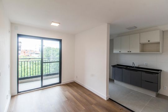 Apartamento para alugar com 2 quartos, 55m² em Jardim Maria Helena, Barueri