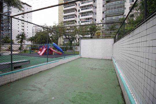 Quadra Esportiva de apartamento à venda com 3 quartos, 96m² em Barra da Tijuca, Rio de Janeiro