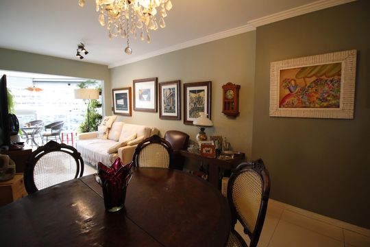 Sala de apartamento à venda com 3 quartos, 96m² em Barra da Tijuca, Rio de Janeiro