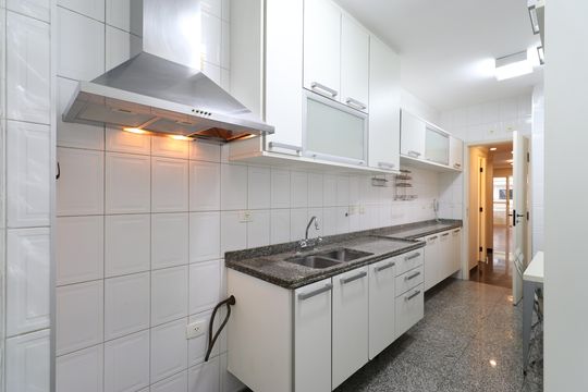 Cozinha  de apartamento para alugar com 3 quartos, 114m² em Vila Leopoldina, São Paulo