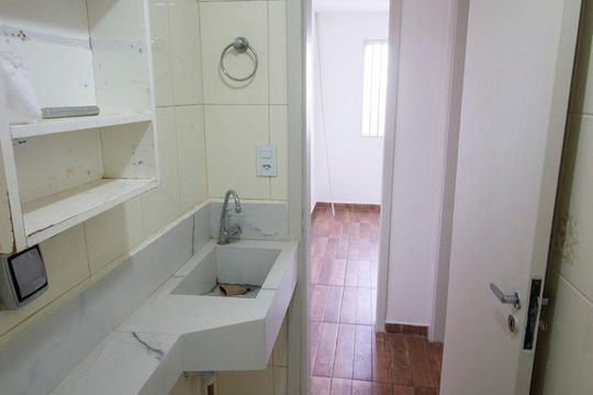 Apartamento para alugar com 3 quartos, 56m² em Cnb 14, Brasília
