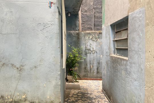 Área externa de casa para alugar com 2 quartos, 40m² em Km 18, Osasco