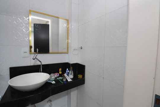 Banheiro de kitnet/studio para alugar com 1 quarto, 24m² em Pernambués, Salvador
