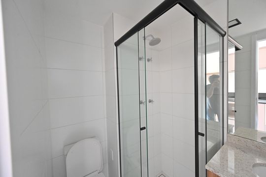 Banheiro Social de kitnet/studio para alugar com 1 quarto, 26m² em Vila Clementino, São Paulo