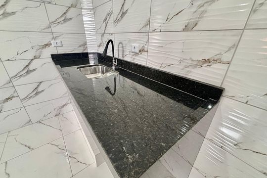 Cozinha de casa para alugar com 1 quarto, 32m² em Cidade Antônio Estêvão de Carvalho, São Paulo