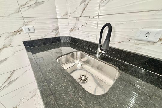 Cozinha de casa para alugar com 1 quarto, 32m² em Cidade Antônio Estêvão de Carvalho, São Paulo