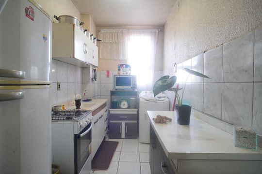 Cozinha de apartamento à venda com 2 quartos, 52m² em Campina, São Leopoldo
