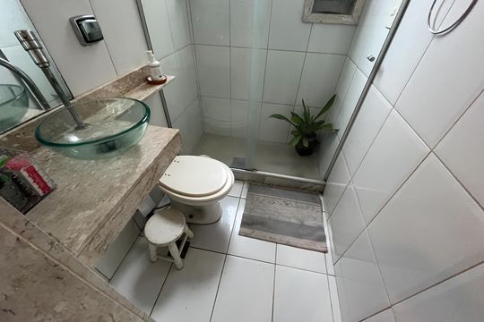 Banheiro 2 de apartamento para alugar com 2 quartos, 70m² em Bancários, Rio de Janeiro