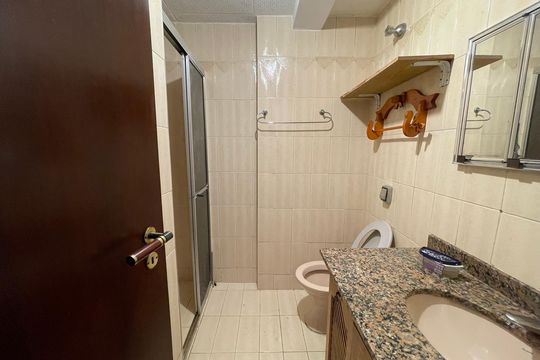 Banheiro de apartamento à venda com 2 quartos, 64m² em Butantã, São Paulo