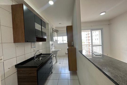 Cozinha de apartamento para alugar com 2 quartos, 57m² em Vila Nossa Senhora da Escada, Barueri